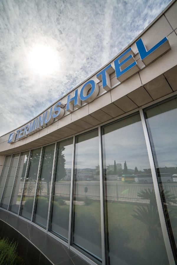 Отель Hotel Terminus Подгорица-38