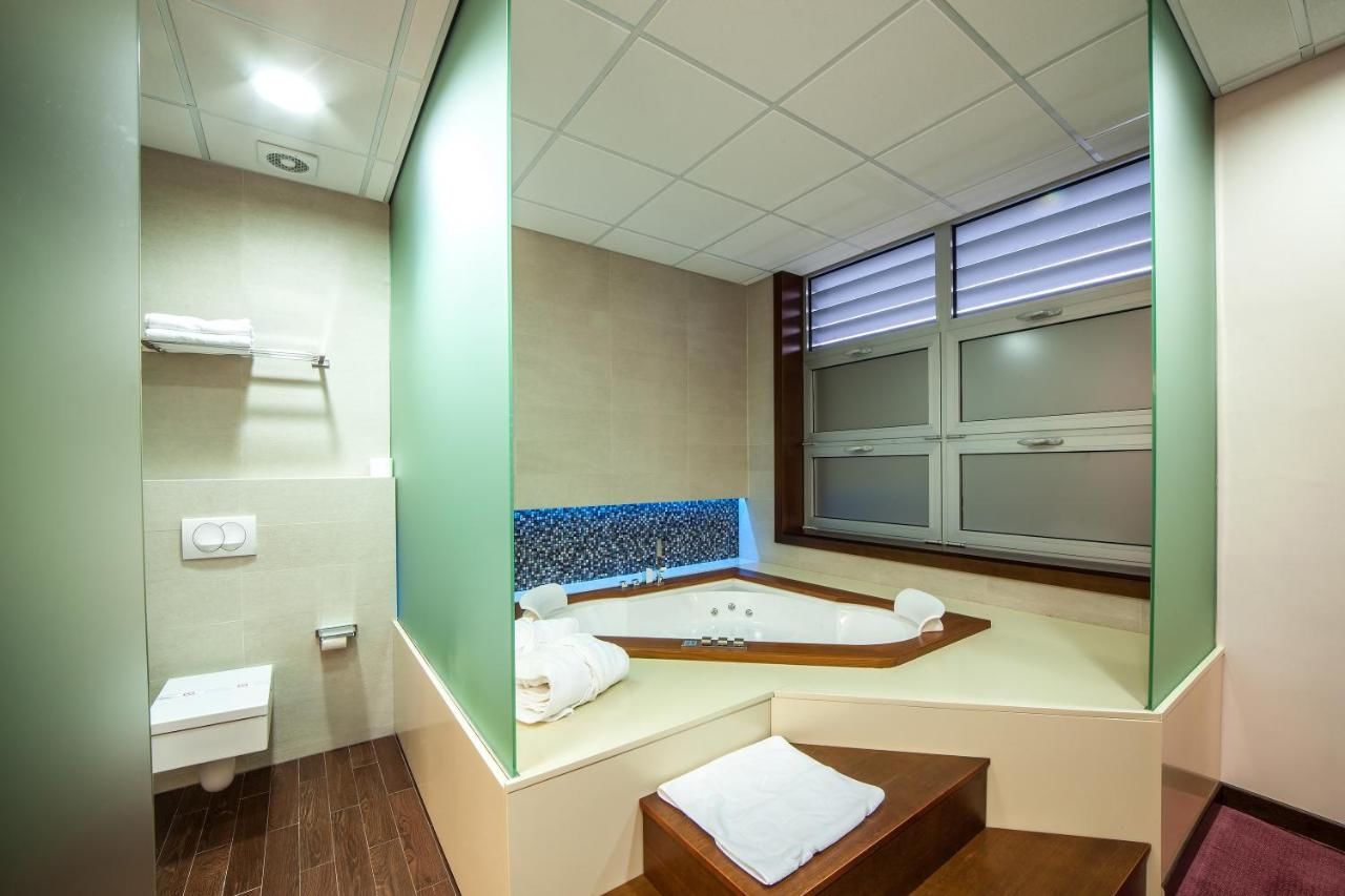 Отель Hotel Terminus Подгорица-43