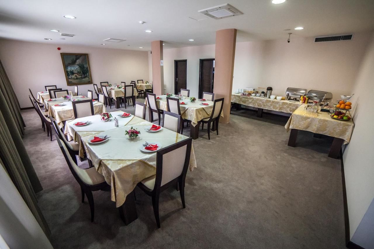 Отель Hotel Terminus Подгорица-9