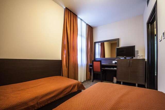 Отель Hotel Terminus Подгорица-33