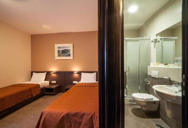 Отель Hotel Terminus Подгорица-36